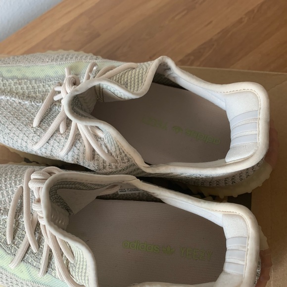 Yeezy Citrins Non Reflective Size 11.5 Mens - Picture 6 of 7